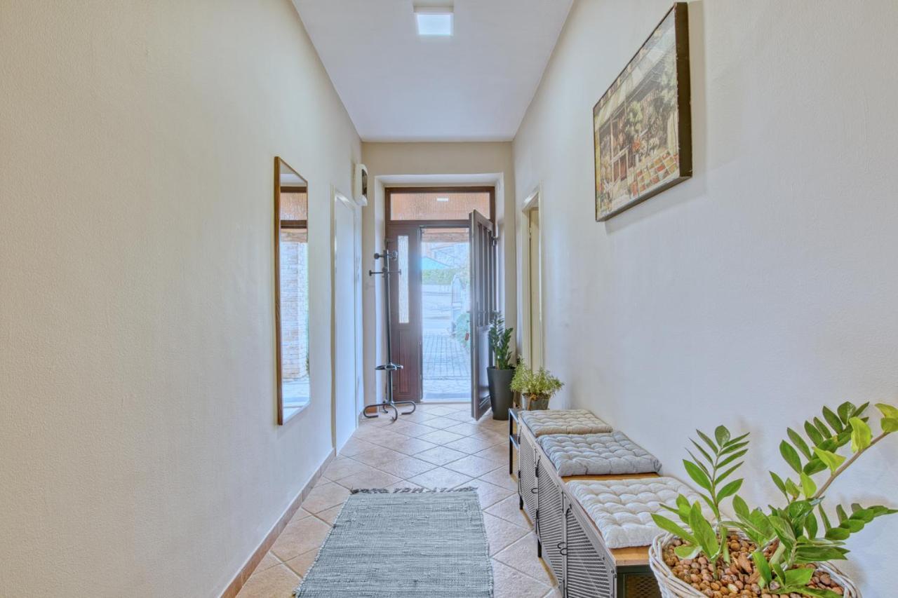 הוילה PUY House Dragan 1980 מראה חיצוני תמונה