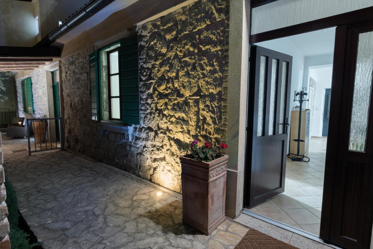 הוילה PUY House Dragan 1980 מראה חיצוני תמונה